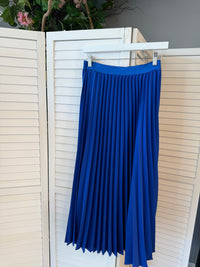 Invee Pleated Crepe Skirt