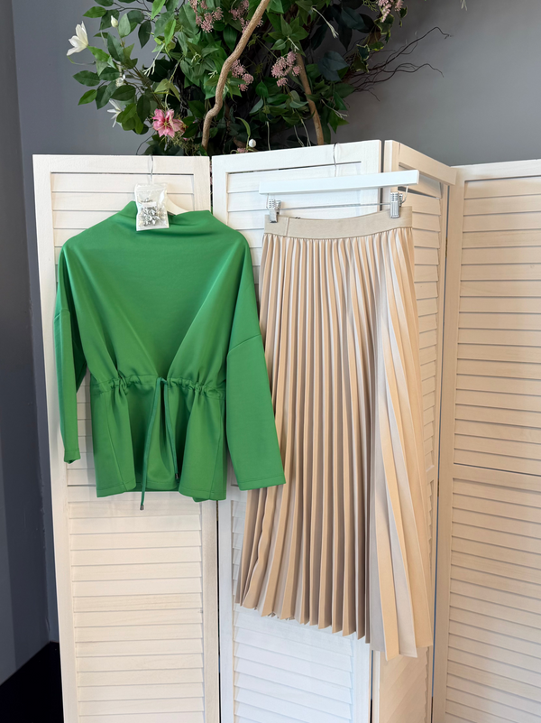 Invee Pleated Crepe Skirt